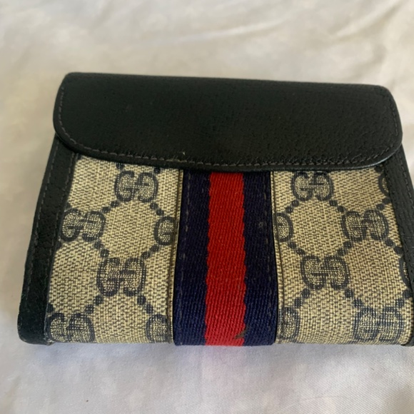 Vintage Gucci wallet - Picture 5 of 11